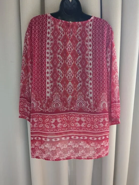 Pink / White Light Weight Top / Blouse - Picture 3 of 7